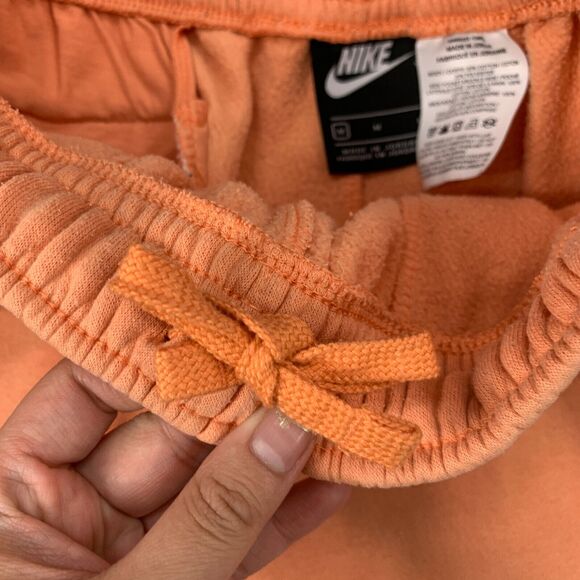 Nike Sportswear Club Short Mens M Orange Elasticated Drawstring Waist Bold Logo - Picture 6 of 15